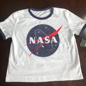 NWT NASA short sleeve t-Shirt